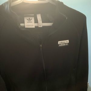 Mens Small Adidas zip up hoodie, good condition.